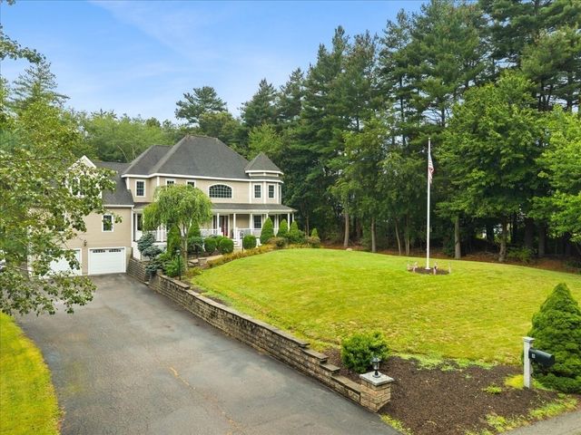 8 Rockmeadow Drive, East Bridgewater, MA 02333