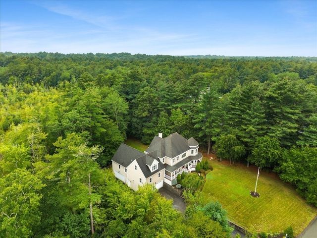 8 Rockmeadow Drive, East Bridgewater, MA 02333