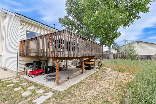 4327 S ROSE PETAL WAY, West Valley City, UT 84120