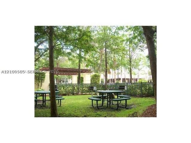 6804 W Sample Rd 6804, Coral Springs, FL 33067