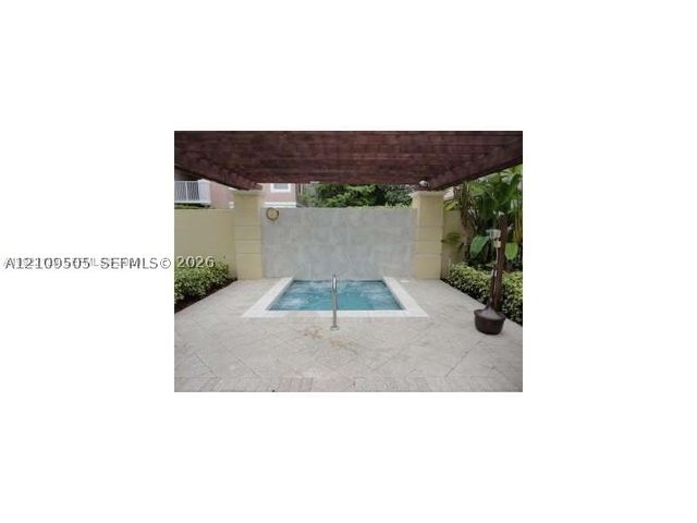6804 W Sample Rd 6804, Coral Springs, FL 33067