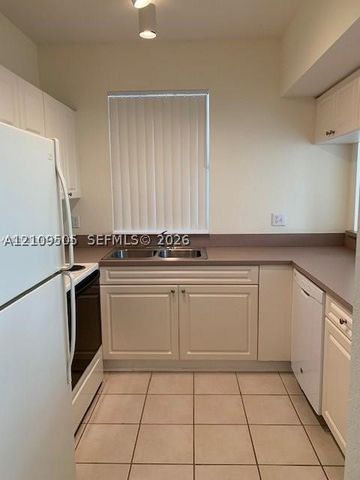 6804 W Sample Rd 6804, Coral Springs, FL 33067