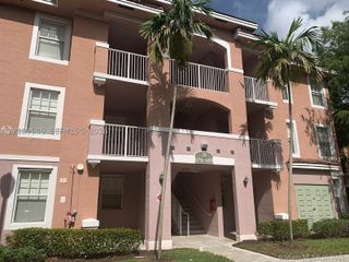 6804 W Sample Rd 6804, Coral Springs, FL 33067