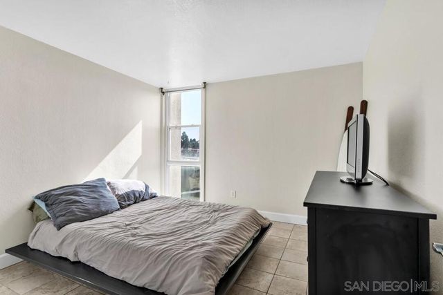 3050 Rue D'Orleans 380, San Diego, CA 92110