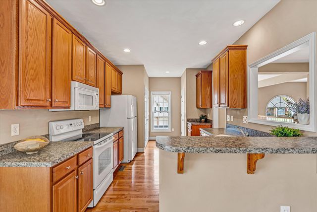 8013 Amber Wood CT, Roanoke, VA 24019