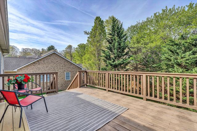 8013 Amber Wood CT, Roanoke, VA 24019