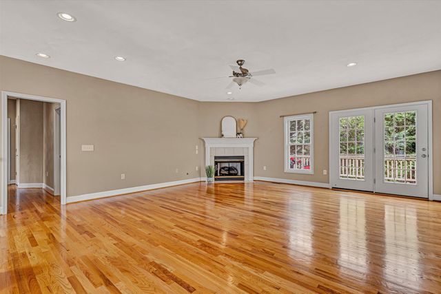 8013 Amber Wood CT, Roanoke, VA 24019