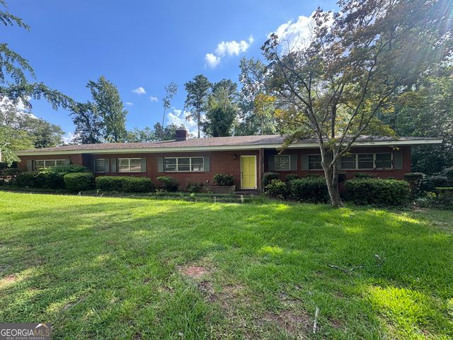 1810 Pine Forest Circle, Dublin, GA 31021