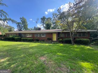 1810 Pine Forest Circle, Dublin, GA 31021