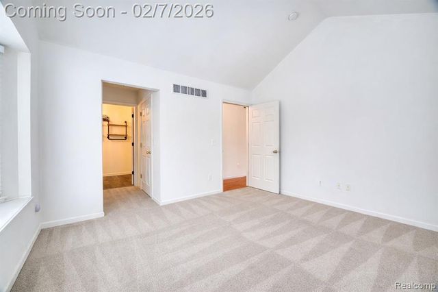 10237 Swan Lake Circle, Ypsilanti, MI 48197