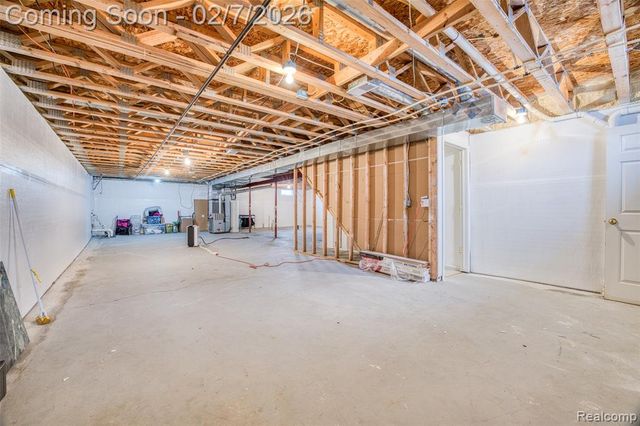 10237 Swan Lake Circle, Ypsilanti, MI 48197