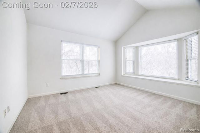 10237 Swan Lake Circle, Ypsilanti, MI 48197