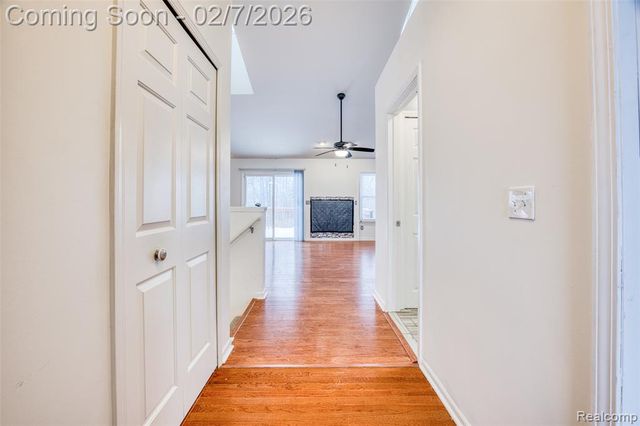 10237 Swan Lake Circle, Ypsilanti, MI 48197