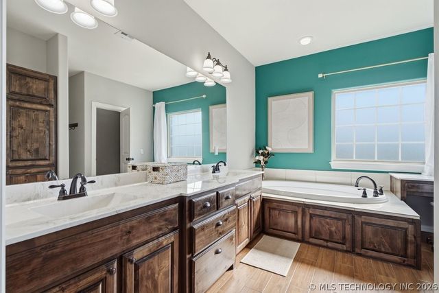 20435 S 270 Road, Morris, OK 74445