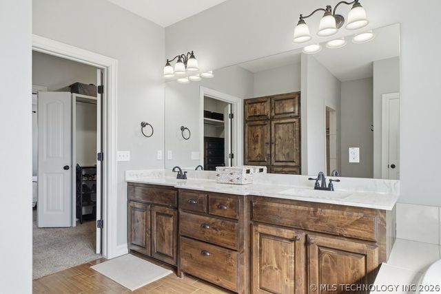 20435 S 270 Road, Morris, OK 74445