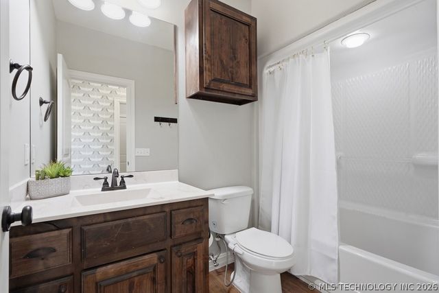 20435 S 270 Road, Morris, OK 74445