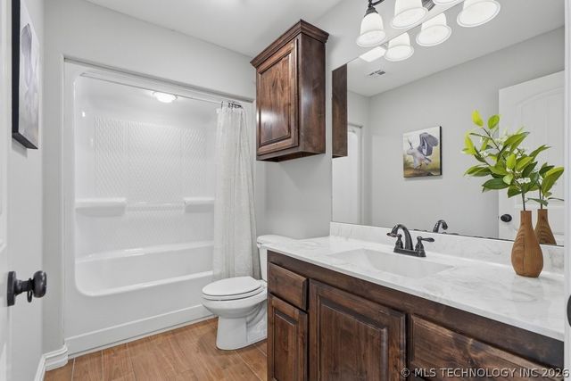 20435 S 270 Road, Morris, OK 74445