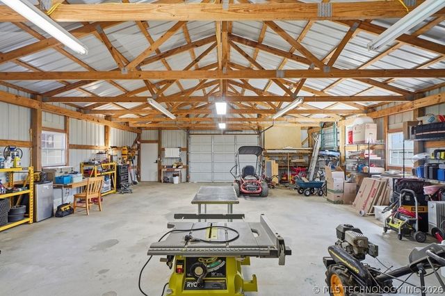 20435 S 270 Road, Morris, OK 74445