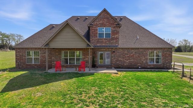 20435 S 270 Road, Morris, OK 74445