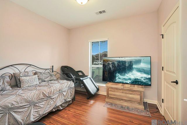 28319 Lake Sabine Dr, Livingston, LA 70754