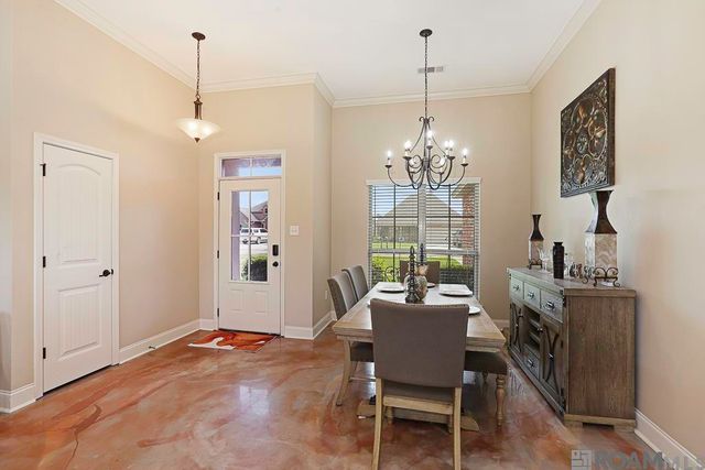 28319 Lake Sabine Dr, Livingston, LA 70754