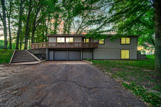 199 1/2 W Mcclung Road, La Porte, IN 46350