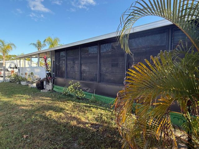 69 Las Casitas Court, Fort Pierce, FL 34951