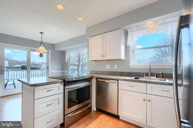 9213 RAMBLEBROOK RD, Nottingham, MD 21236