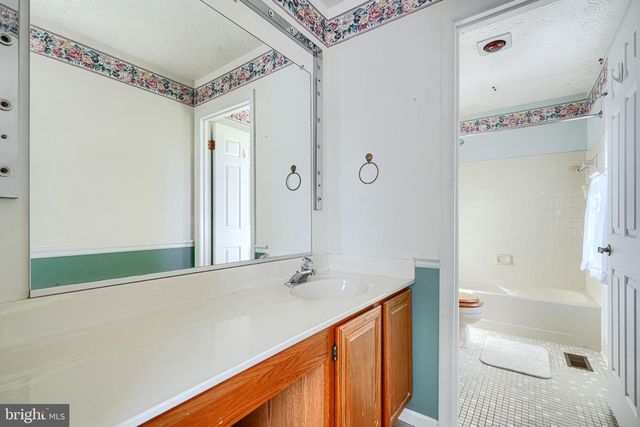 9213 RAMBLEBROOK RD, Nottingham, MD 21236