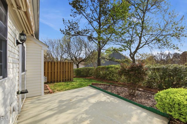 428 Sawgrass Hill Court, Cary, NC 27519
