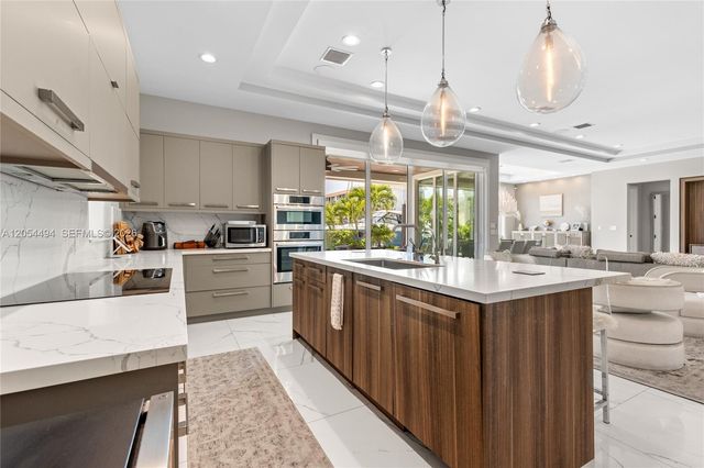 924 Evergreen Drive, Delray Beach, FL 33483