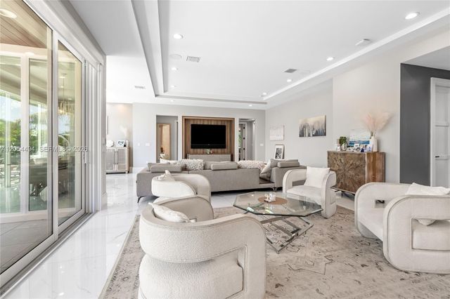 924 Evergreen Drive, Delray Beach, FL 33483