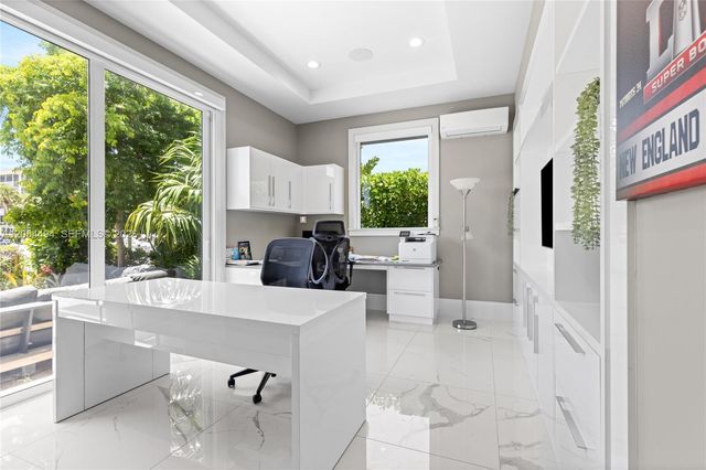 924 Evergreen Drive, Delray Beach, FL 33483
