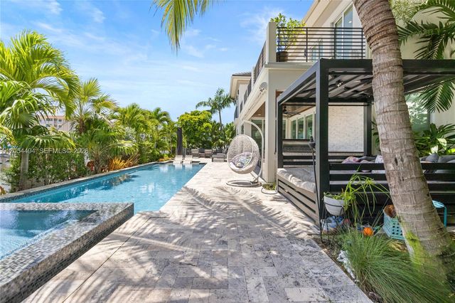 924 Evergreen Drive, Delray Beach, FL 33483