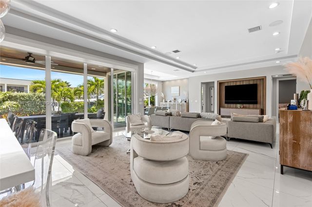 924 Evergreen Drive, Delray Beach, FL 33483