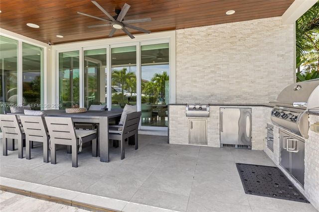924 Evergreen Drive, Delray Beach, FL 33483