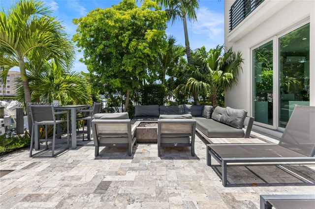 924 Evergreen Drive, Delray Beach, FL 33483