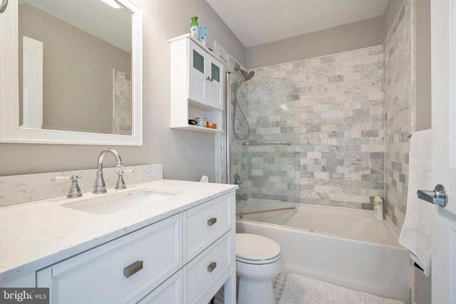 59 AMBERFIELD RD, Robbinsville, NJ 08691