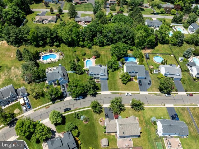 59 AMBERFIELD RD, Robbinsville, NJ 08691