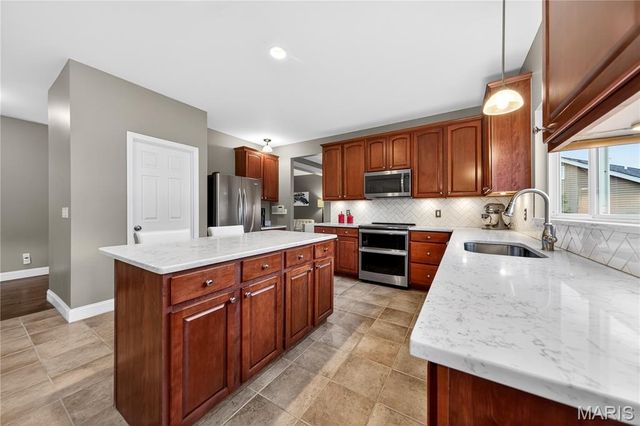 650 Palisades View Drive, Eureka, MO 63025