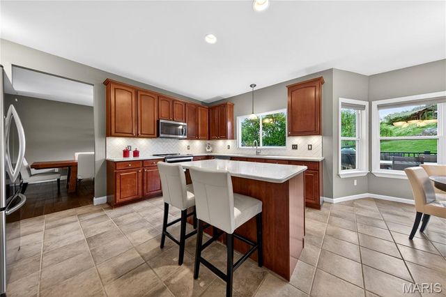 650 Palisades View Drive, Eureka, MO 63025