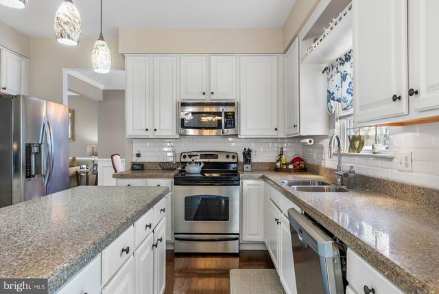 13 TORY LN, Marlton, NJ 08053