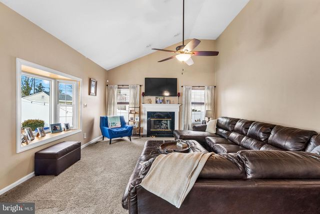 13 TORY LN, Marlton, NJ 08053