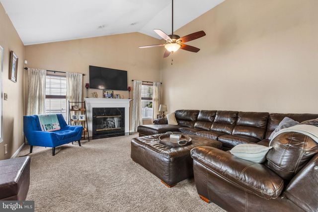 13 TORY LN, Marlton, NJ 08053