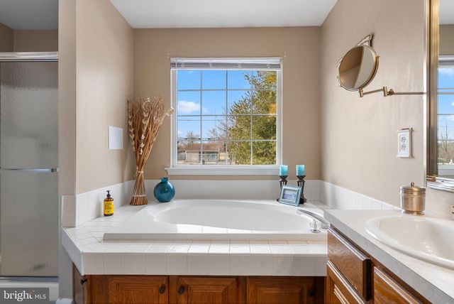 13 TORY LN, Marlton, NJ 08053