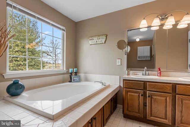 13 TORY LN, Marlton, NJ 08053