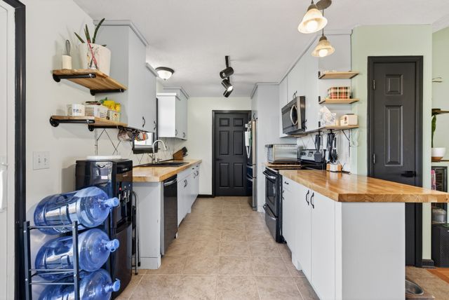 180 Doty Rd, Ashland City, TN 37015