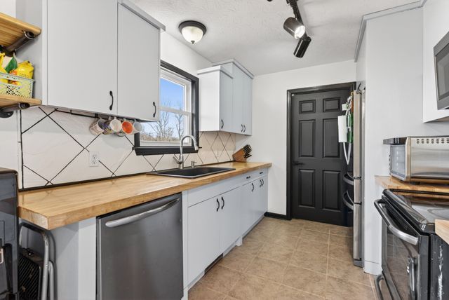 180 Doty Rd, Ashland City, TN 37015