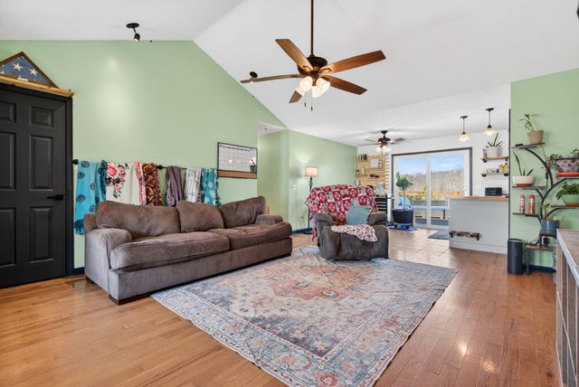 180 Doty Rd, Ashland City, TN 37015