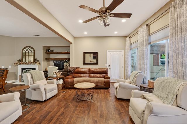 851 Alabaster Ct, Atwater, CA 95301